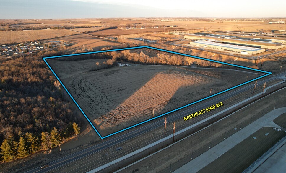 5096 NE 62nd Ave, Altoona, IA à vendre - Photo de l’immeuble – Image 3 sur 9