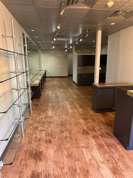 341 W Broadway, Boston, MA à louer - Photo intérieure – Image 2 sur 4