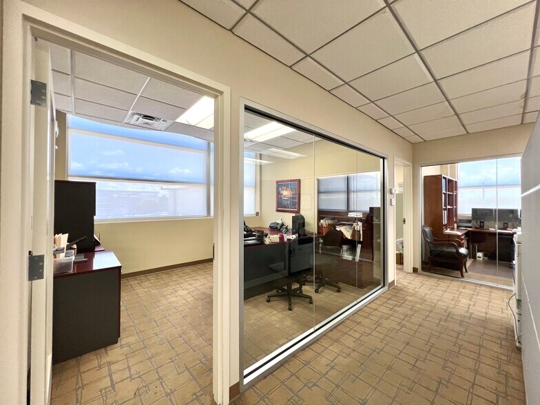 1430 S Dixie Hwy, Coral Gables, FL à vendre - Photo de l’immeuble – Image 2 sur 28