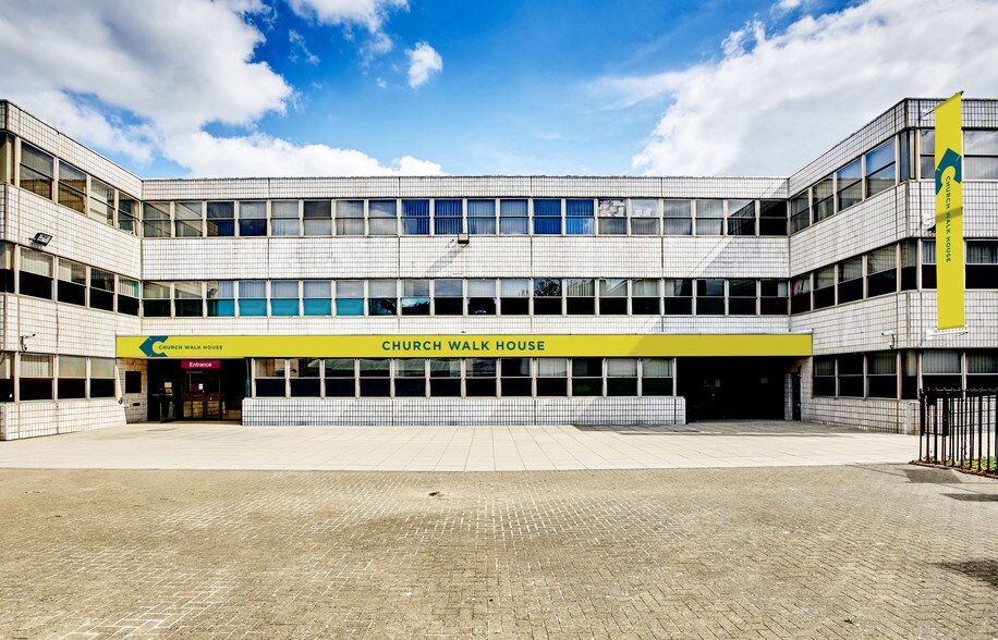 Church Walk, Basildon à louer - Photo de l’immeuble – Image 1 sur 29