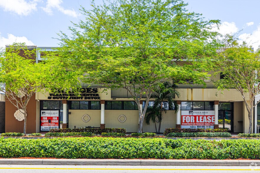 2310 E Atlantic Blvd, Pompano Beach, FL à vendre - Photo principale – Image 1 sur 49
