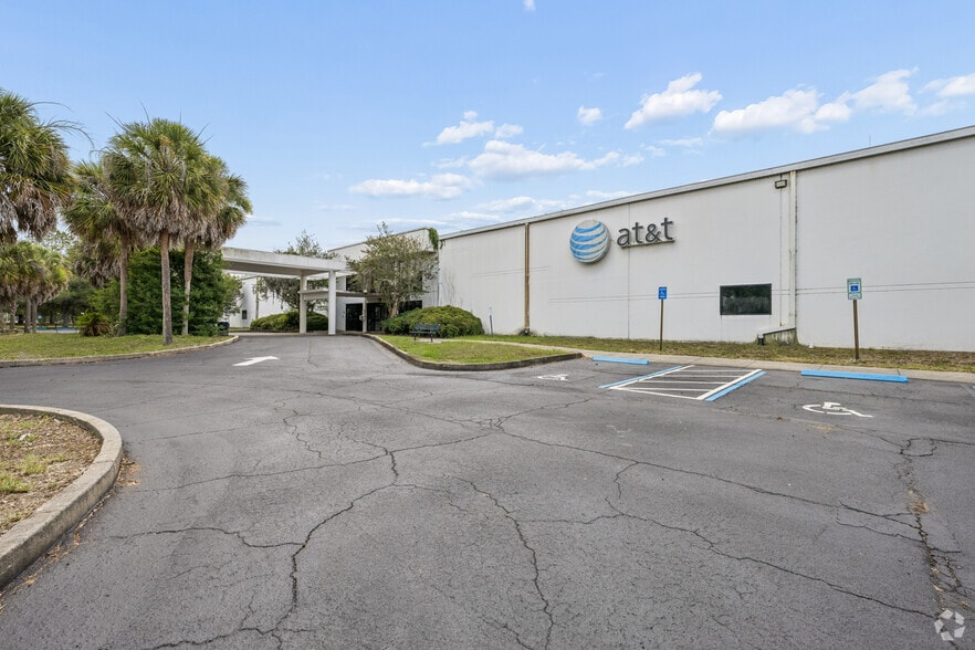 5312 SW 6th Pl, Ocala, FL à louer - Photo principale – Image 1 sur 25