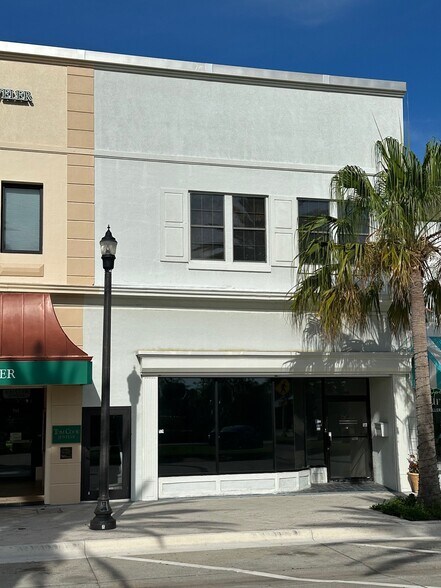 148 S Beach St, Daytona Beach, FL à vendre - Photo de l’immeuble – Image 2 sur 2