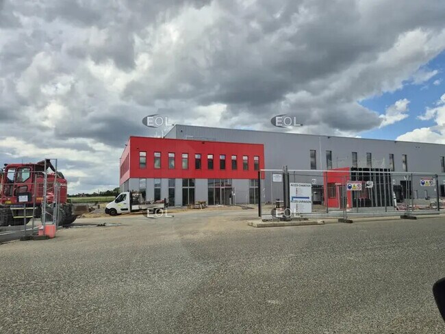 Plus de détails pour Industriel/Logistique à louer
