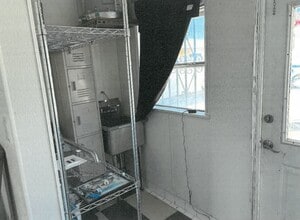 945 N Azusa Ave, Azusa, CA à louer Photo intérieure– Image 2 sur 5