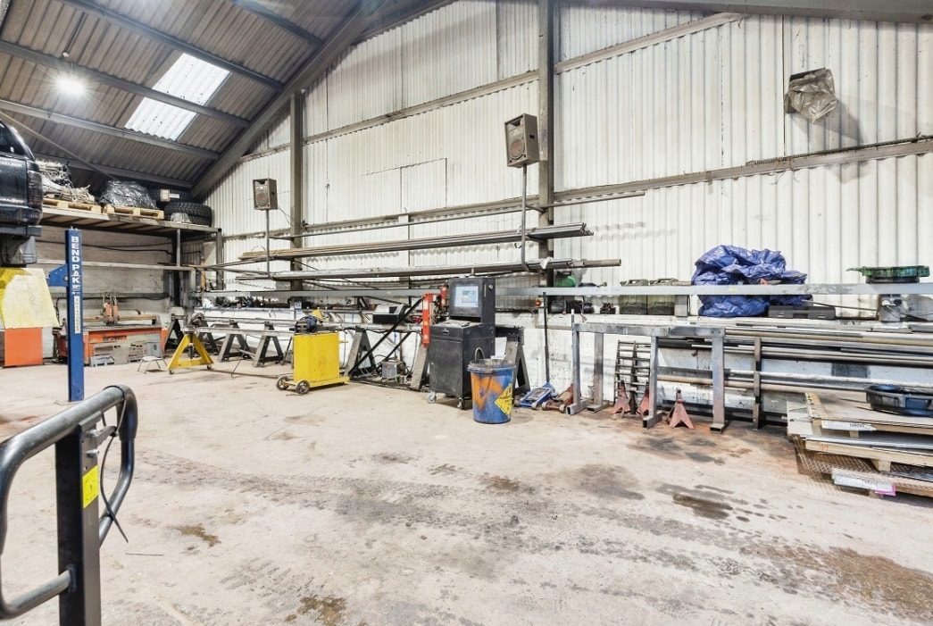 Northway Ln, Tewkesbury, GLS GL20 8JG - Lot 3a - - Photo intérieure - Image 1 of 4