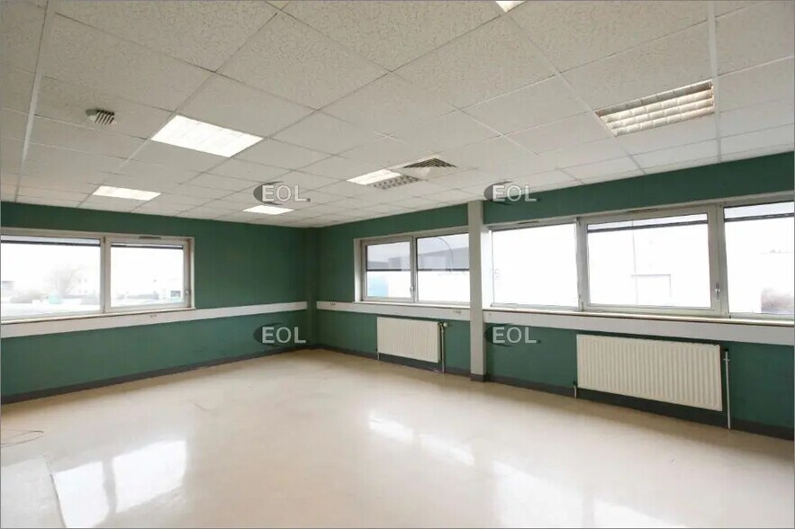 Industriel/Logistique dans Mitry-Mory à louer - Photo de l’immeuble – Image 2 sur 5