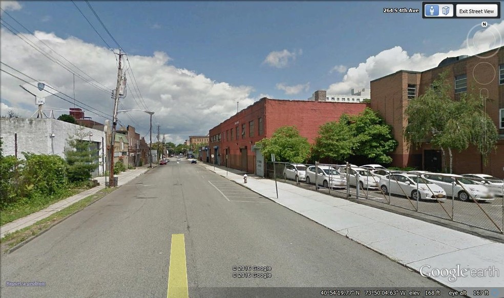 245 S Fourth Ave, Mount Vernon, NY à louer - Photo de l’immeuble – Image 1 sur 1