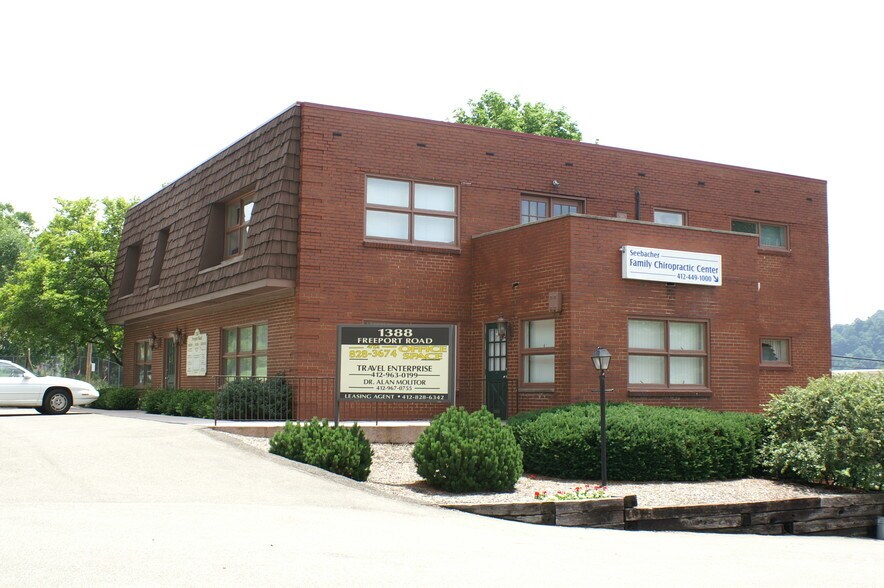 1388 Freeport Rd, Pittsburgh, PA à louer - Photo de l’immeuble – Image 2 sur 3