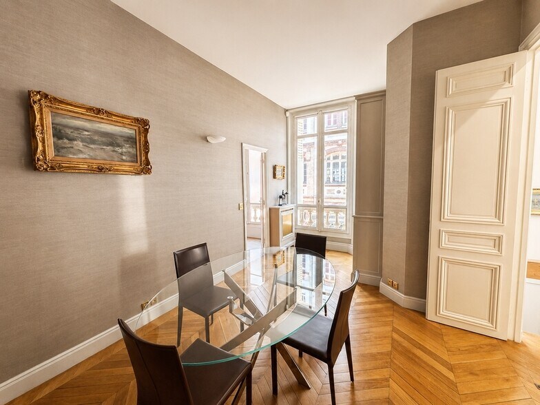 Bureau dans Paris à louer - Photo de l’immeuble – Image 2 sur 10