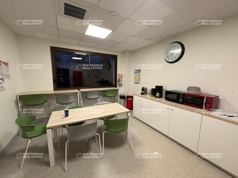 Bureau dans Saint-Avertin à vendre - Photo intérieure – Image 2 sur 16