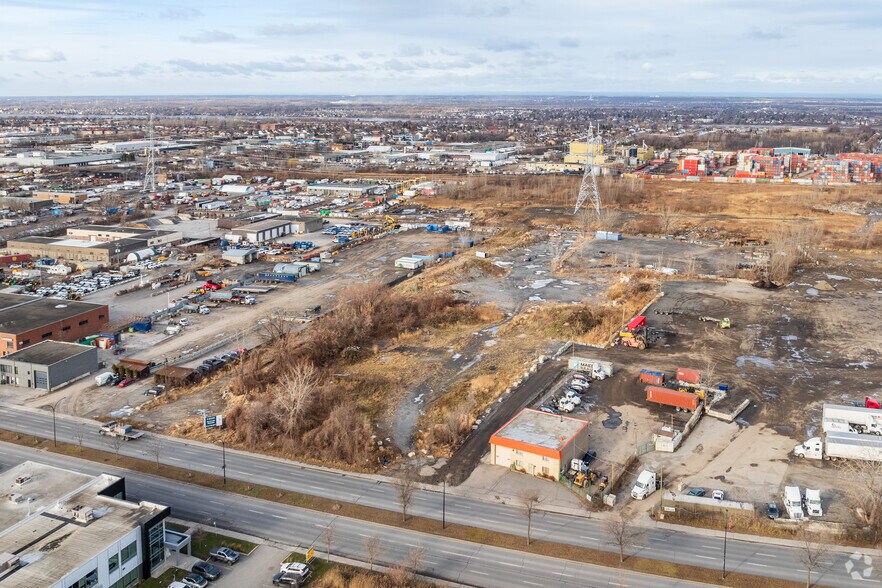 Boul Henri-Bourassa E, Montréal-Est, QC à vendre - Aérien – Image 3 sur 3