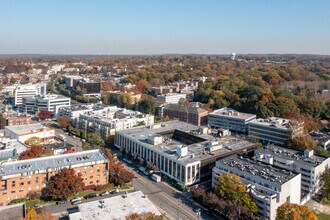 98 Cuttermill Rd, Great Neck, NY - Vue aérienne  vue de carte - Image1