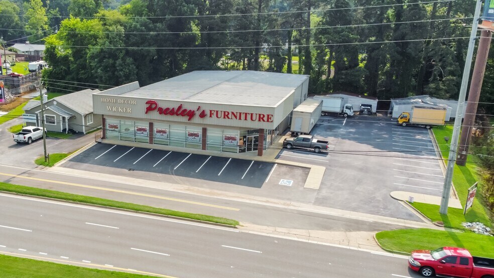 2719 McFarland Blvd E, Tuscaloosa, AL à louer - Photo de l’immeuble – Image 3 sur 22