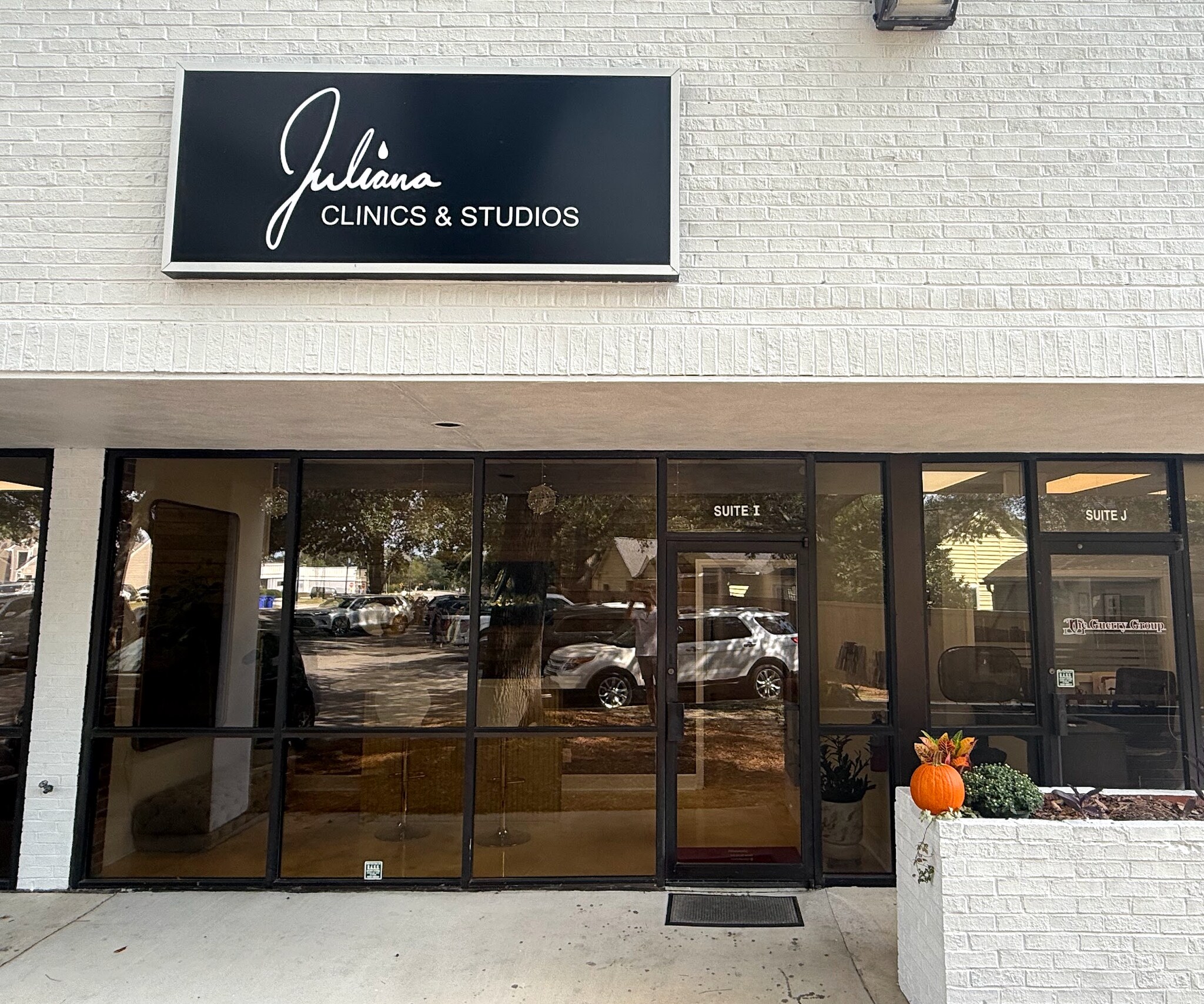 1051 Johnnie Dodds Blvd, Mount Pleasant, SC à louer Photo intérieure– Image 1 sur 11