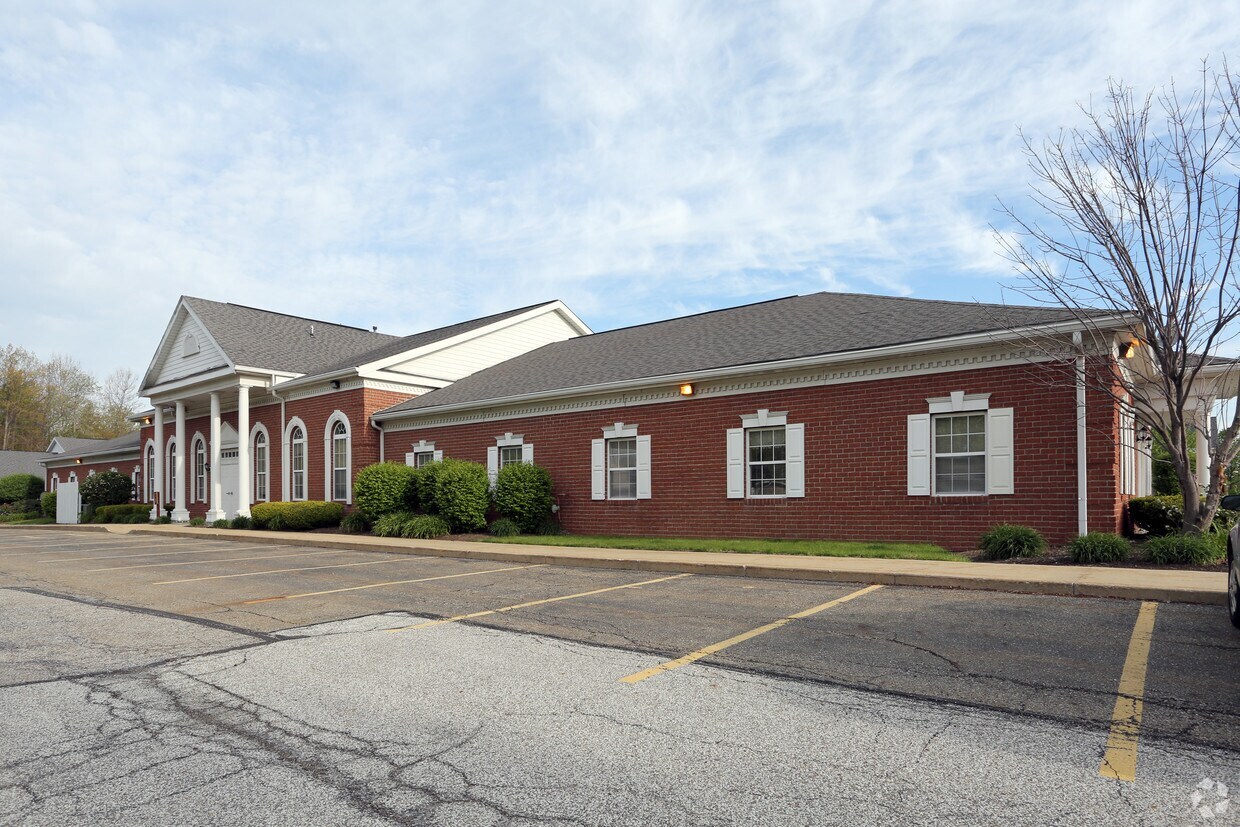 1320 Corporate Dr, Hudson, OH à louer Photo de l’immeuble– Image 1 sur 7