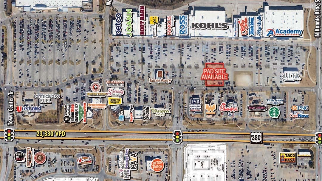 2620 W. University Drive, Denton, TX à louer Aérien– Image 1 sur 2