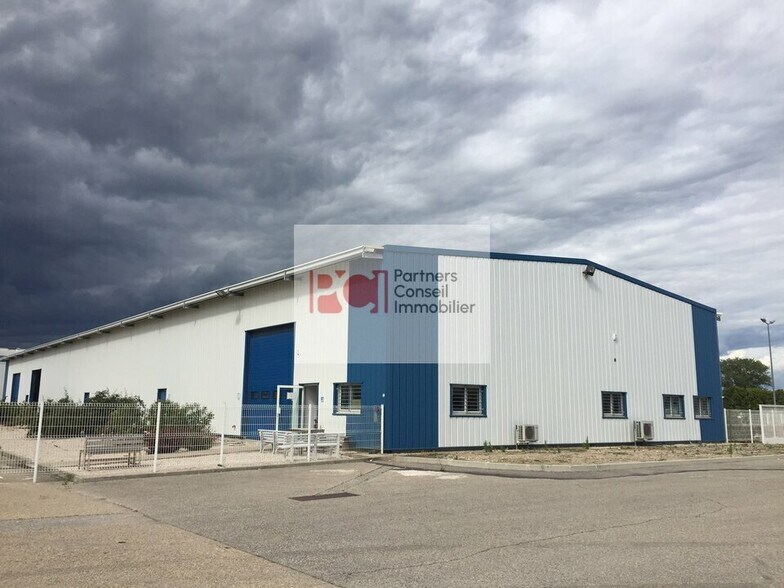 Industriel/Logistique dans Tarascon à louer - Photo de l’immeuble – Image 3 sur 3