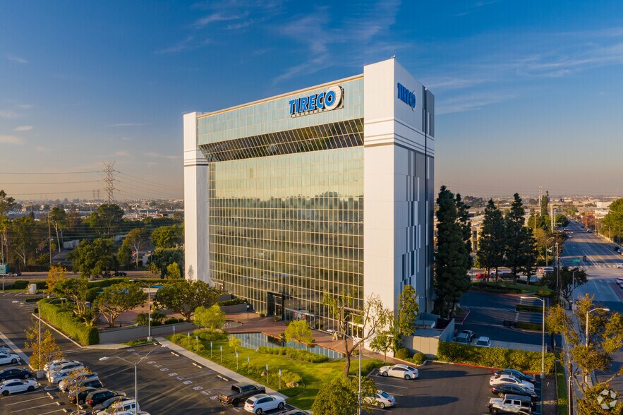 500 W 190th St, Gardena, CA à louer - Photo de l’immeuble – Image 1 sur 6