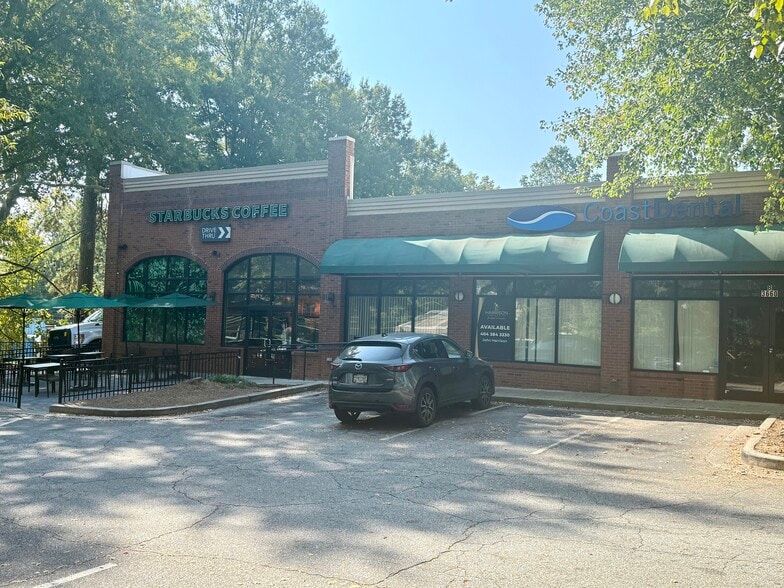 3660 Cascade Rd, Atlanta, GA à louer - Photo de l’immeuble – Image 2 sur 7