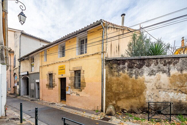 Plus de détails pour 27 Bis Rue Du Onze Novembre, Aix-en-Provence - Bureau à vendre