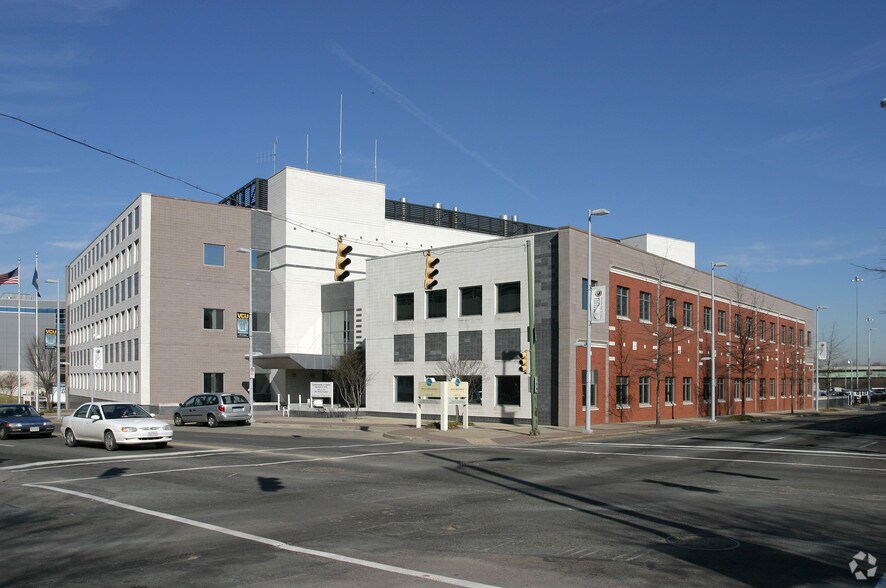 700 N 5th St, Richmond, VA à vendre - Photo de l’immeuble – Image 2 sur 7