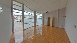 Plus de détails pour Local commercial à vendre
