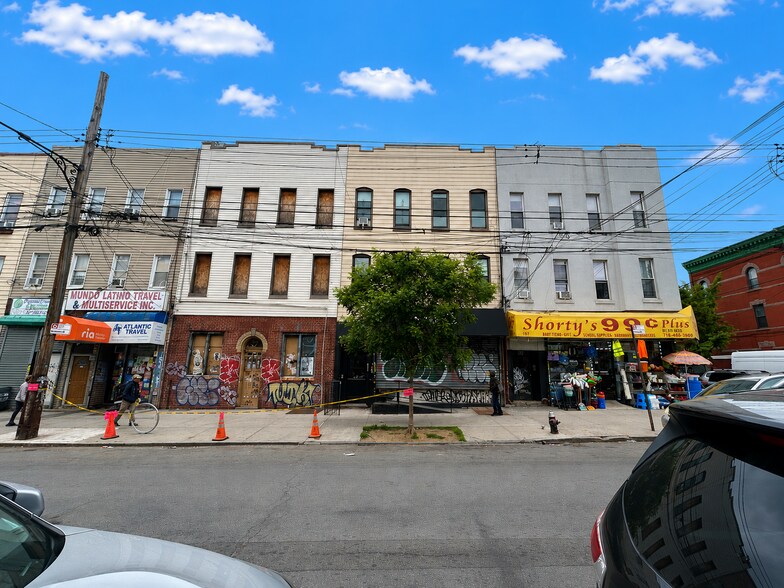 195 Wyckoff Ave, Brooklyn, NY à vendre - Photo de l’immeuble – Image 1 sur 1