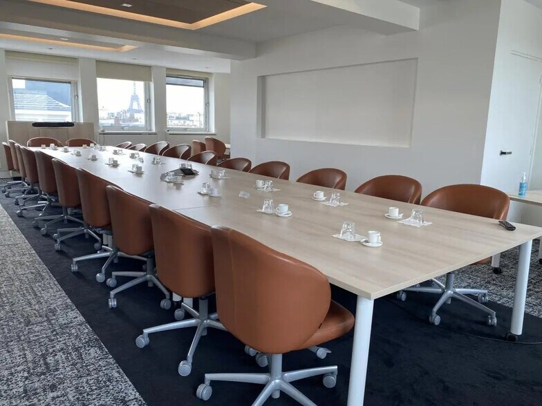 Bureau dans Paris à vendre - Photo de l’immeuble – Image 2 sur 7