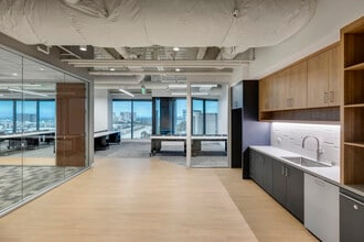 18101 Von Karman Ave, Irvine, CA à louer Photo intérieure– Image 2 sur 9