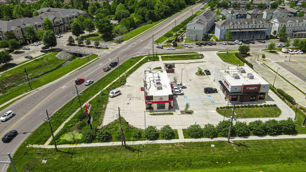 5947 Creek Centre Dr, Baton Rouge, LA à louer - Photo principale – Image 1 sur 20