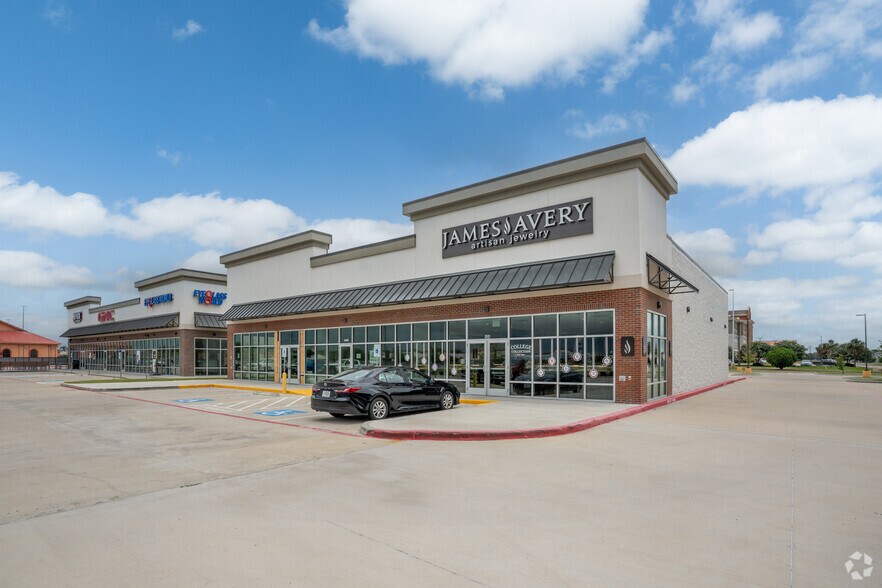 8450 Memorial Blvd, Port Arthur, TX à louer - Photo de l’immeuble – Image 1 sur 5