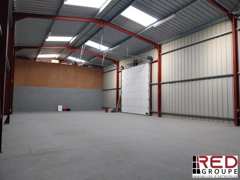 Industriel/Logistique dans Septèmes-les-Vallons à louer - Photo de l’immeuble – Image 3 sur 4