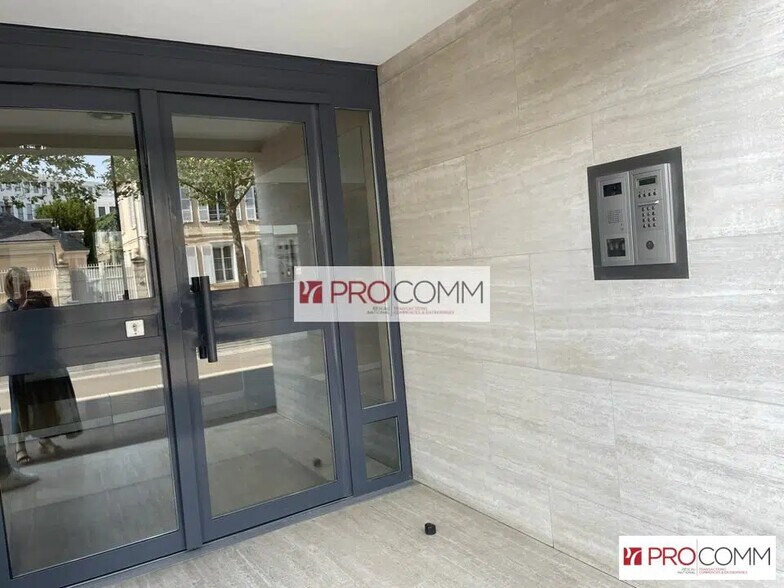 Bureau dans Chartres à vendre - Photo de l’immeuble – Image 3 sur 7