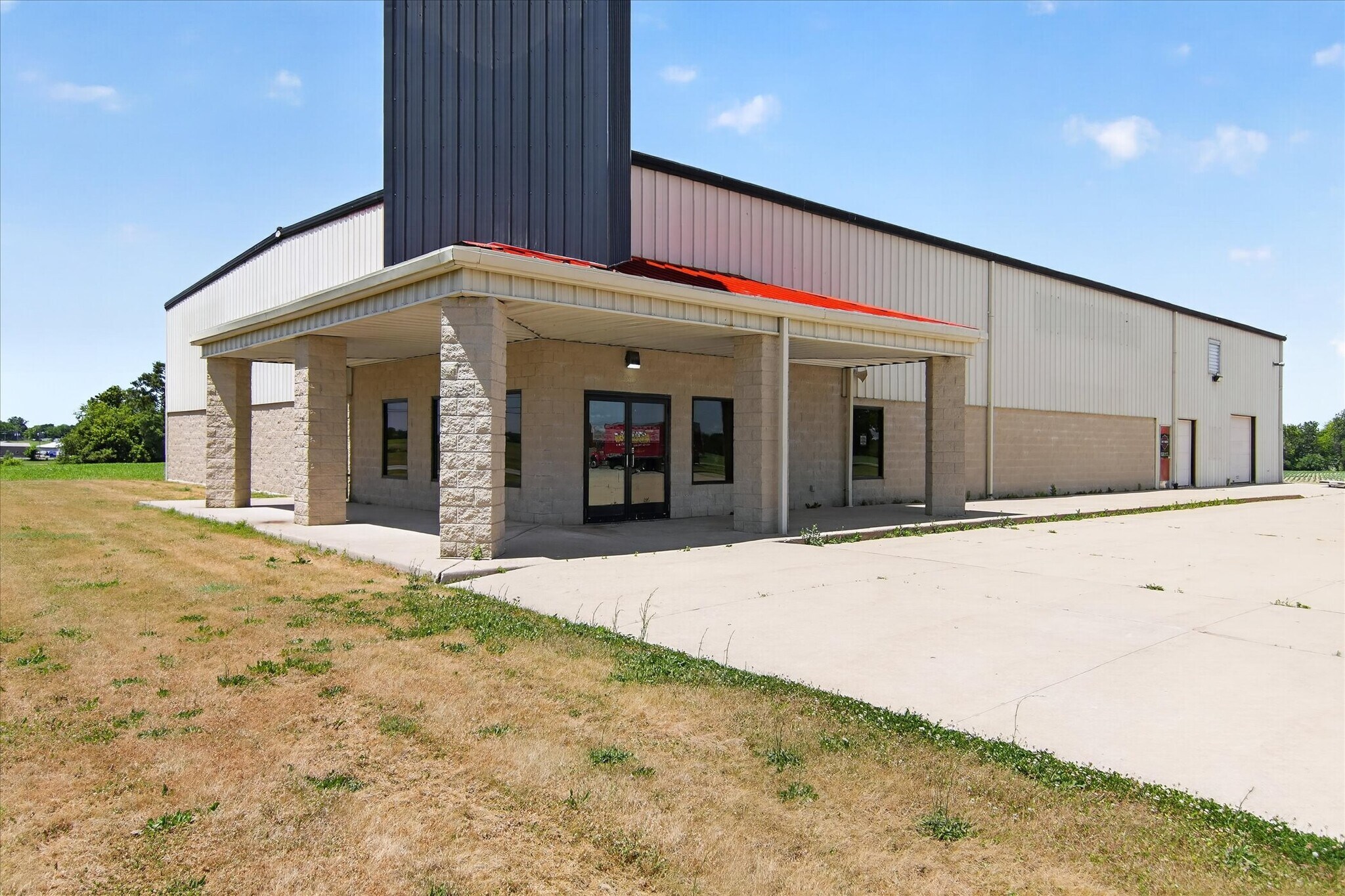 8080 Matthews Hwy, Tecumseh, MI à vendre Photo de l’immeuble– Image 1 sur 11