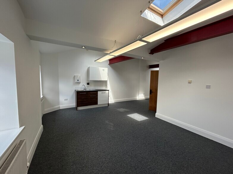 71 Queens Rd, Bristol à louer - Photo de l’immeuble – Image 2 sur 6