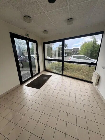 Bureau dans Angers à louer - Hall d’entrée – Image 2 sur 6