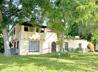 Plus de détails pour 10623 Riverside Dr, North Hollywood, CA - Bureau à louer