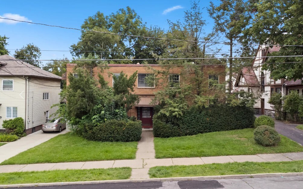59 Grand Ave, Johnson City, NY à vendre Photo principale– Image 1 sur 2