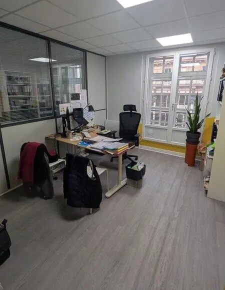 Bureau dans Paris à louer - Photo de l’immeuble – Image 3 sur 13