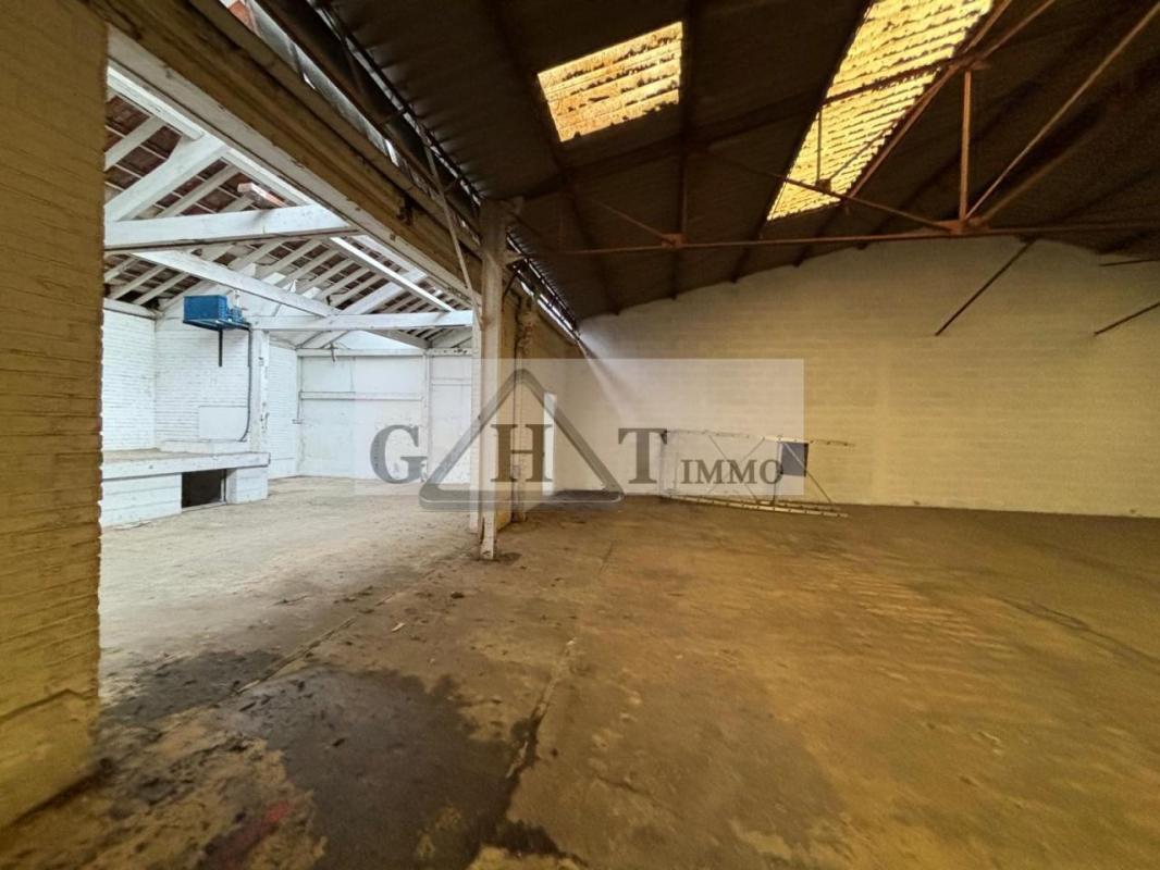 Industriel/Logistique dans Saint-Maur-des-Fossés à vendre Photo intérieure– Image 1 sur 3