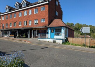 Plus de détails pour 138 – 146 High St, Godalming - Local commercial à louer