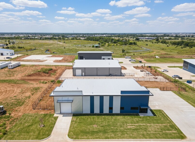 617 NW 124th st, Oklahoma City, OK à louer - Photo de l’immeuble – Image 3 sur 7