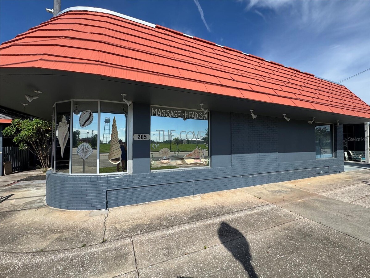 205 N Scenic Hwy, Frostproof, FL 33843 - Lot 205 & 205A - - Photo intérieure - Image 2 of 15