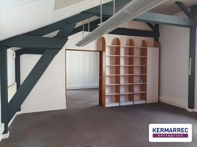 Plus de détails pour Bureau à louer