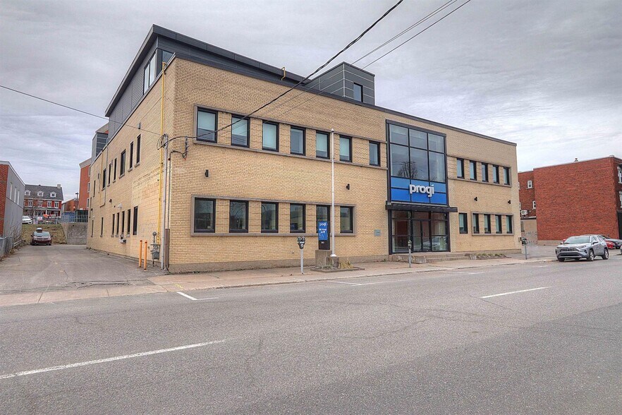 500 Rue Saint-Georges, Trois-Rivières, QC à louer - Photo de l’immeuble – Image 2 sur 4