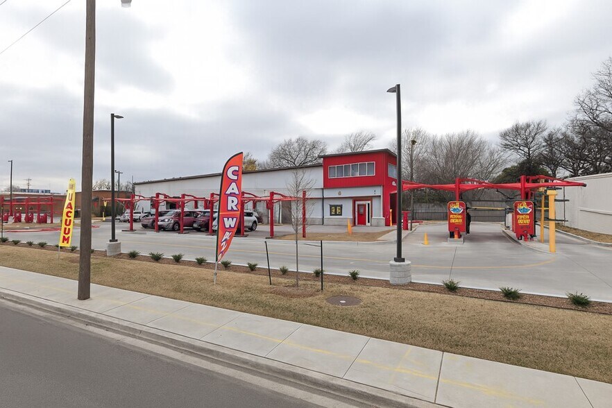 4240-4252 S Peoria Ave, Tulsa, OK à vendre - Photo de l’immeuble – Image 1 sur 5