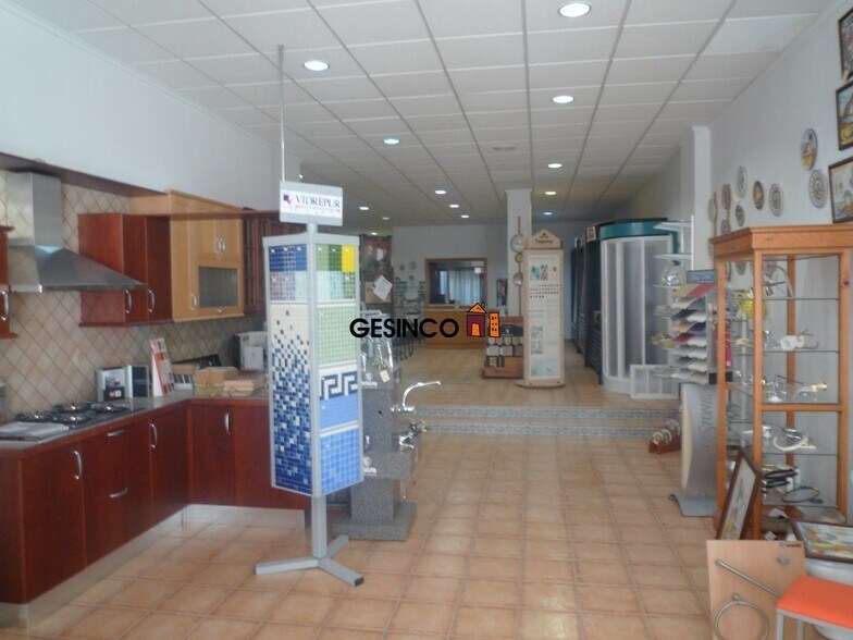 Local commercial dans Ontinyent, Valencia à vendre - Photo de l’immeuble – Image 2 sur 5