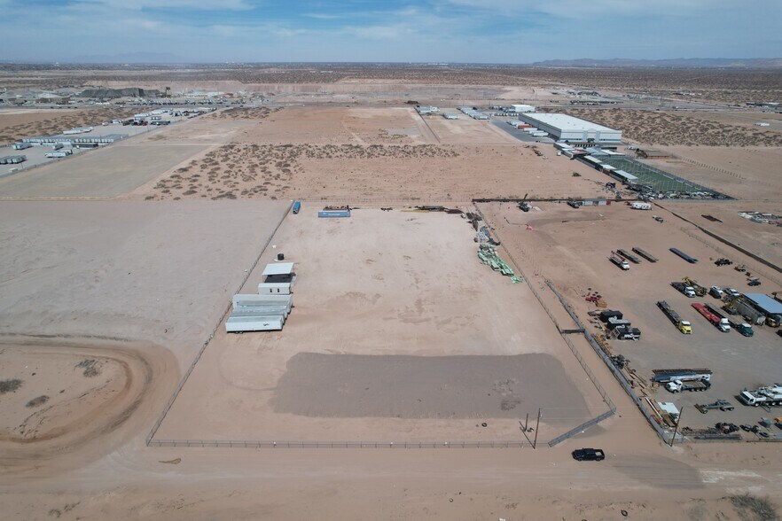 995 Aguilar St, El Paso, TX à louer - Aérien – Image 3 sur 7