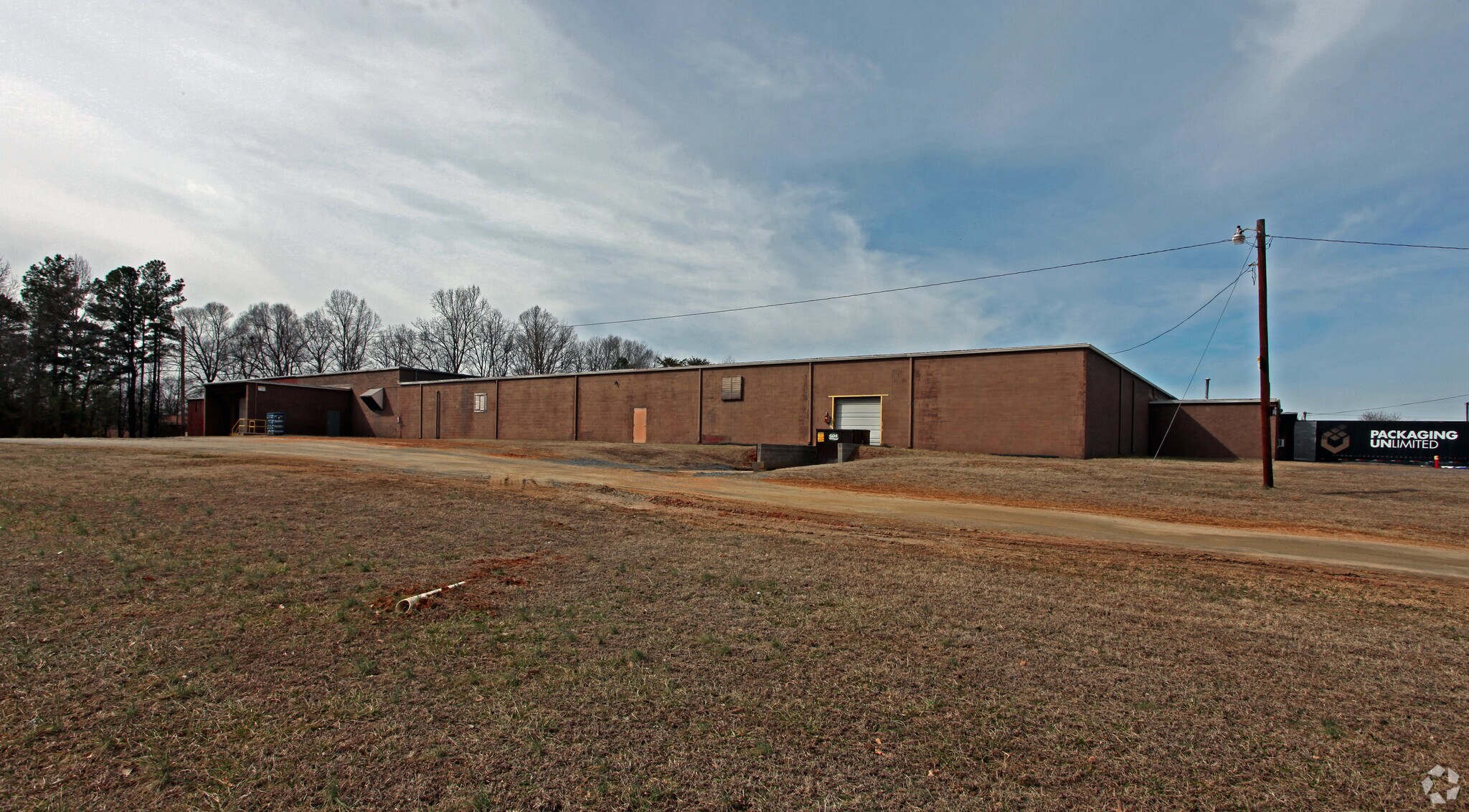 129 Legionaire Dr, Lincolnton, NC à louer Photo principale– Image 1 sur 11